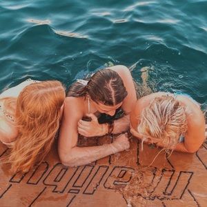 Meet your Posher, Lily